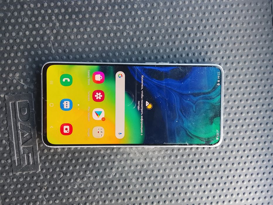 Самсунг Галакси А80 продам