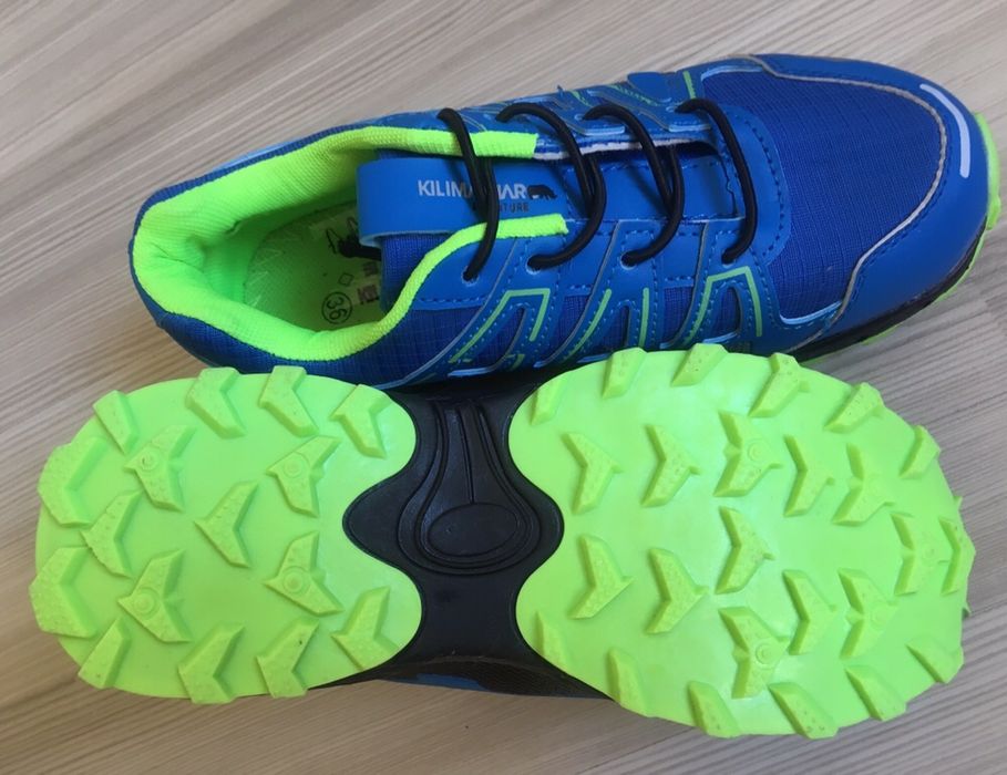 Bocanci/adidasi Kilimanjaro mar.34, 36, 37 noi superbi