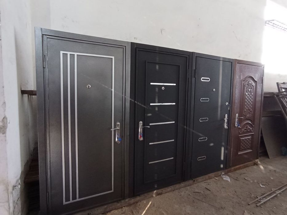 Padez va kvartira eshiklari