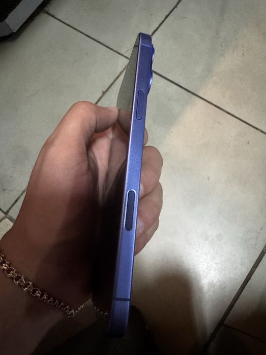 Vand iphone 16 Plus, ca nou