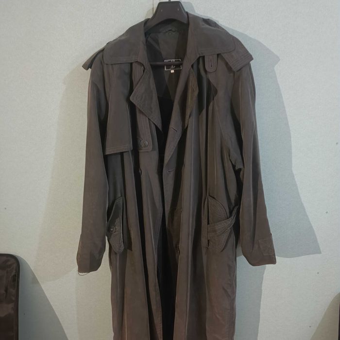 Vând pardesiu de calitate superioară două piese nepurtat