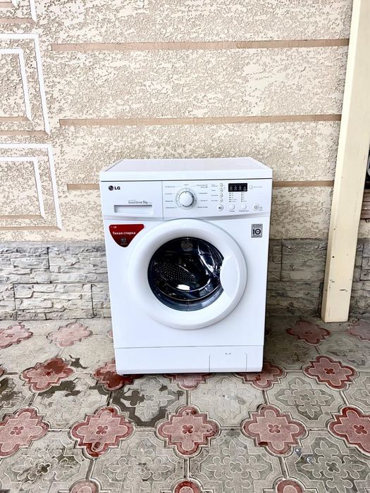 Продам стиральную машинку