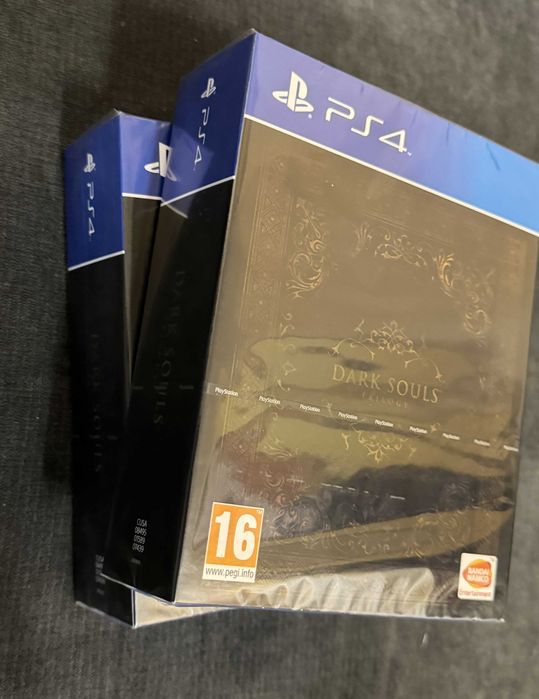 чисто нова Dark Souls Trilogy за PS4