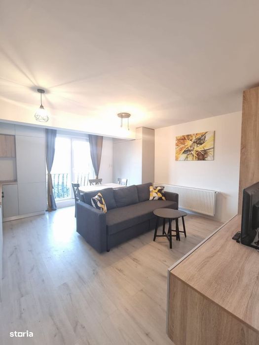 Garsonieră modernă cu balcon și aer condiționat | Parcare inclusa \