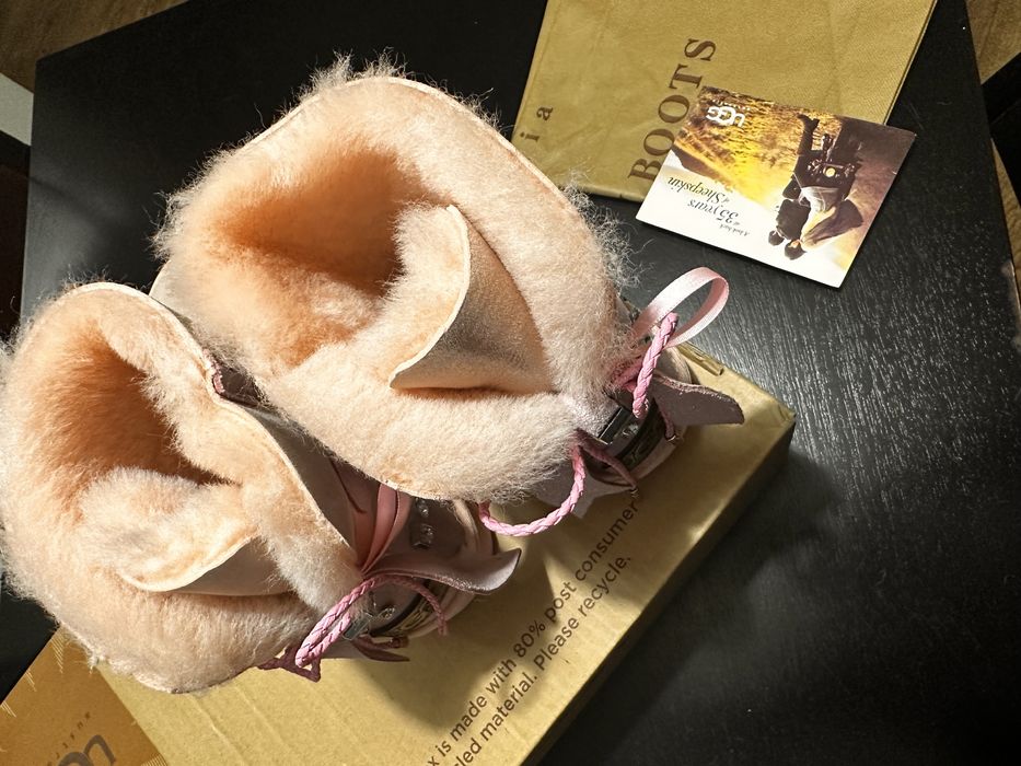 Super oferta ! Ghete UGG cu blana naturala de oaie!