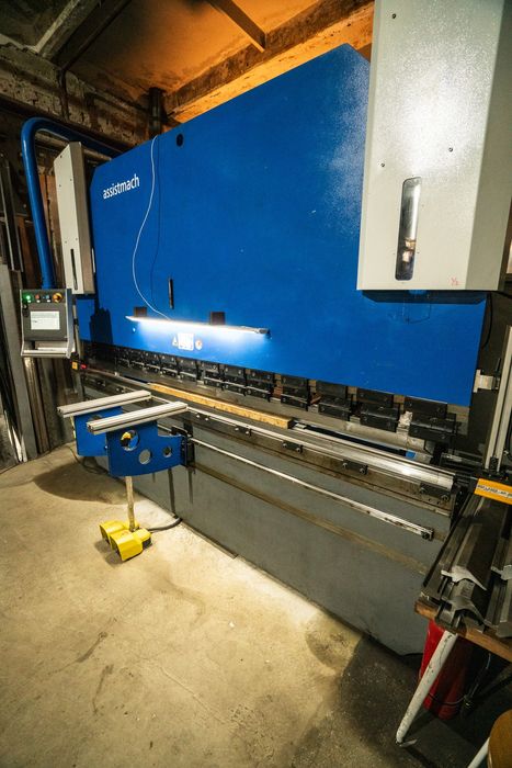 Abkant hidraulic CNC 135T, 3200 mm  Durma, Amada, Trumph