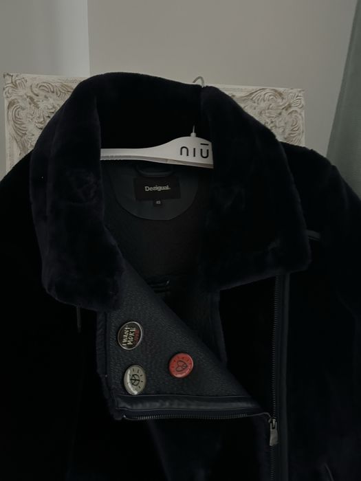 Cojoc Desigual ca nou