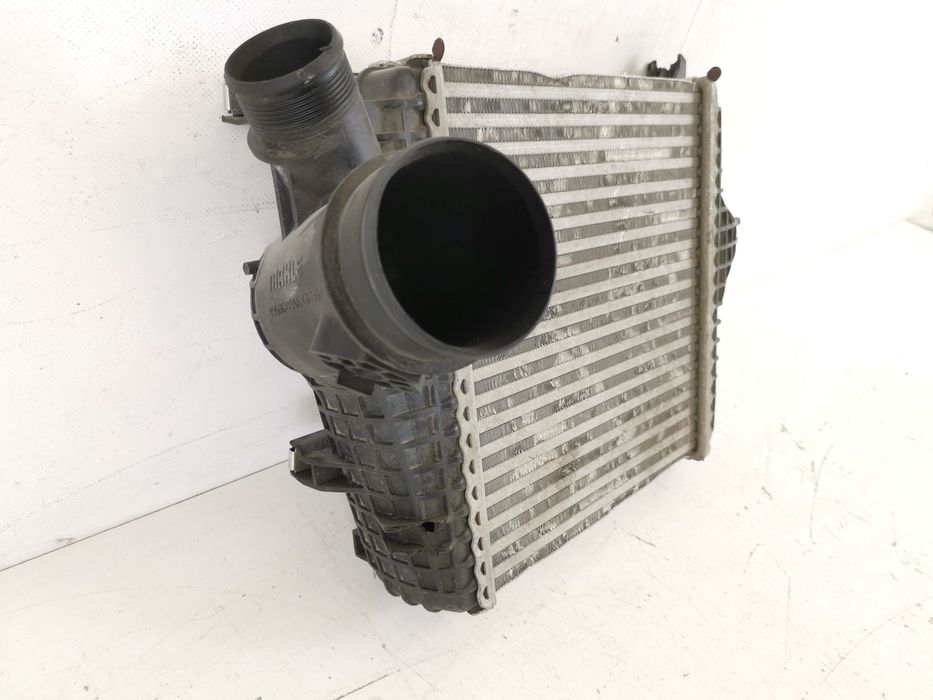 Радиатор Интеркулер Ауди Q7 / Audi Q7 4M , Q8 / Audi Q8 1 Оригинален,