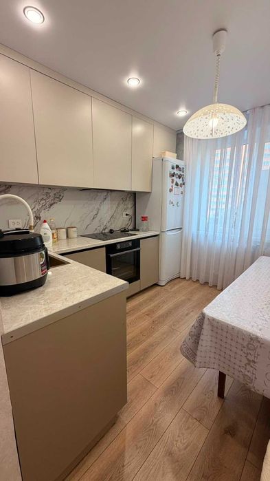 Продам 2 комн на Степном возле Корзины