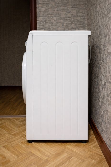 Б/у стиральная машина(почти новая)