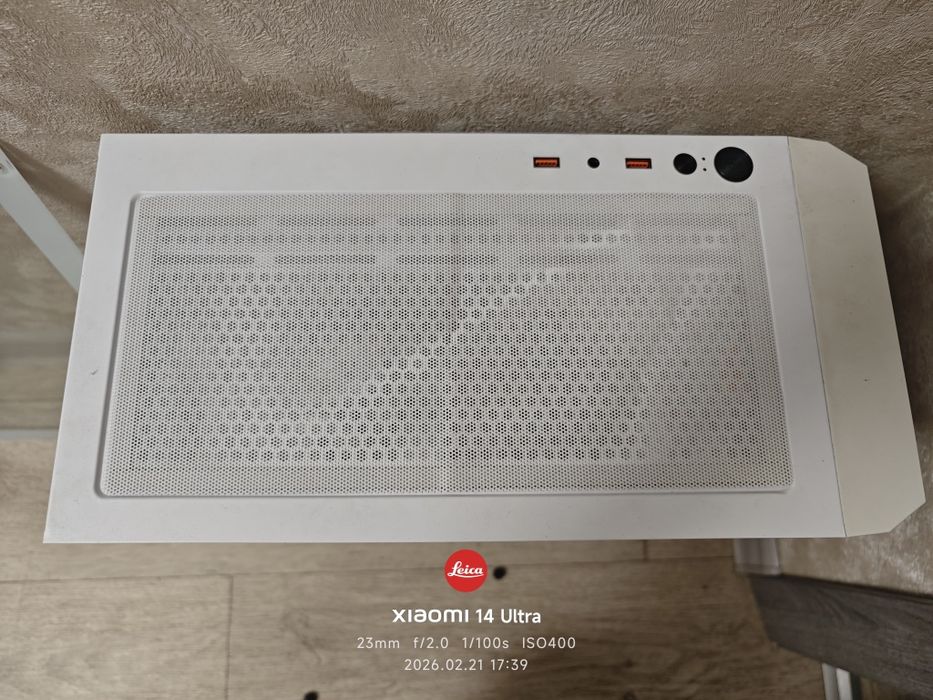 Продаю корпус darkFlash DK351 MidTower, window, White ATX (DK351