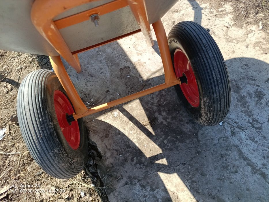 Тележка садовая.