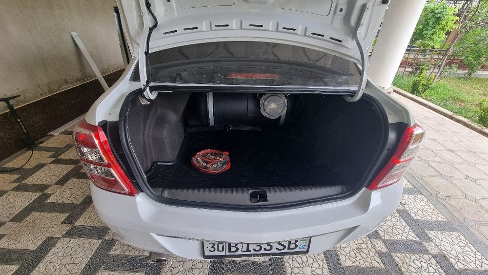 Продаётся автомобиль кобальт