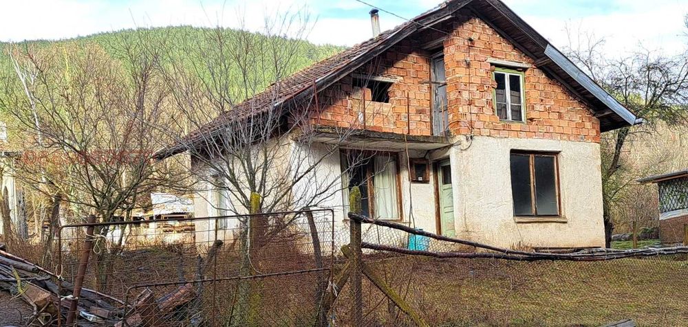 Продава се Къща в София, Люлин 7 - 50 кв.м за 400 €/кв.м - Снимка #1