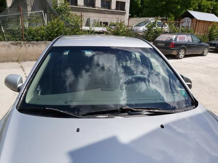 София Професионално полиране на автостъкла