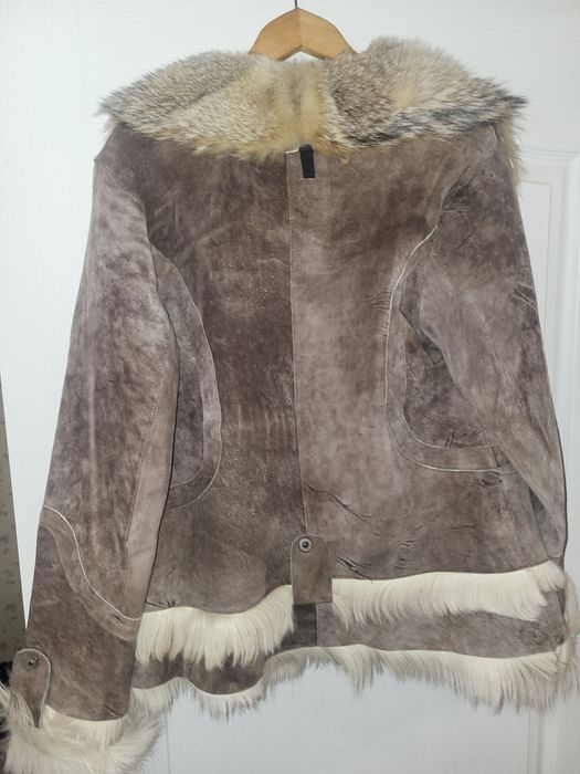 Палта от естествена кожа и яка от лисица