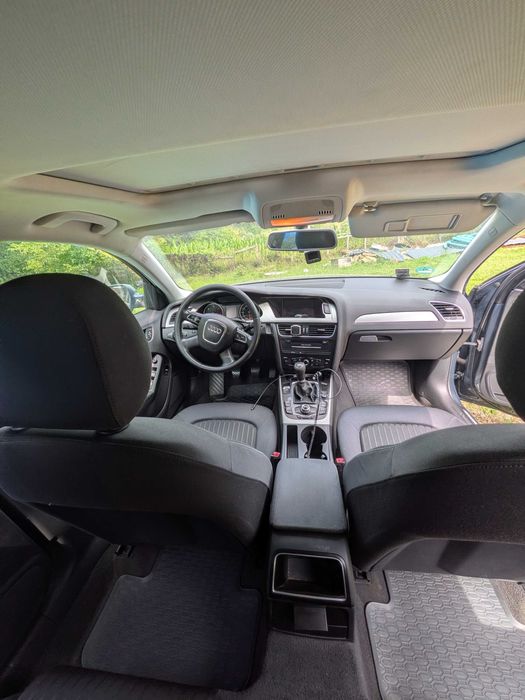 Audi A4 B8 Sedan 2.0 TDI 170 CP – 2010 – manuală – trapă