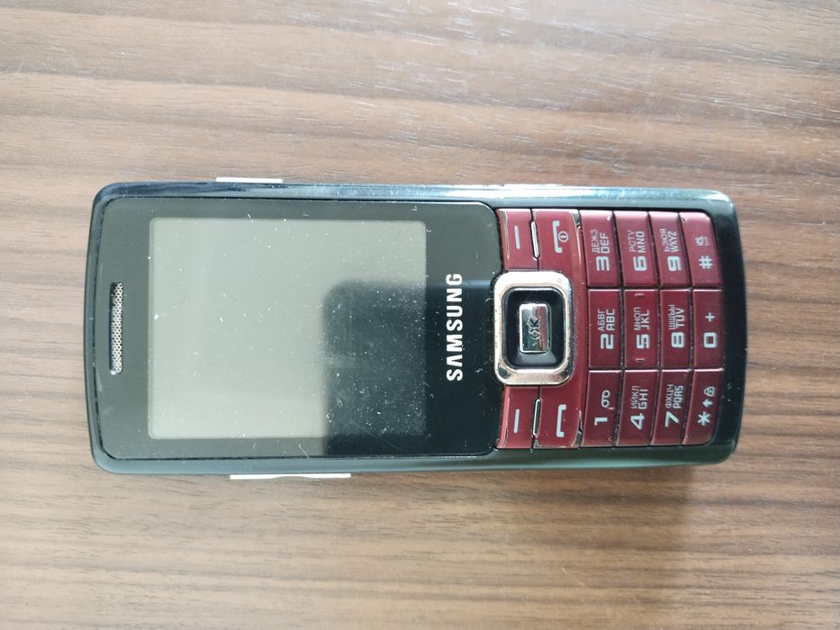Продам кнопочный телеф.самсунг 5212