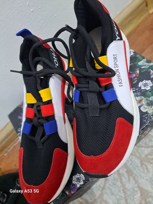 Новый 35 36 рр болады  7000 тг