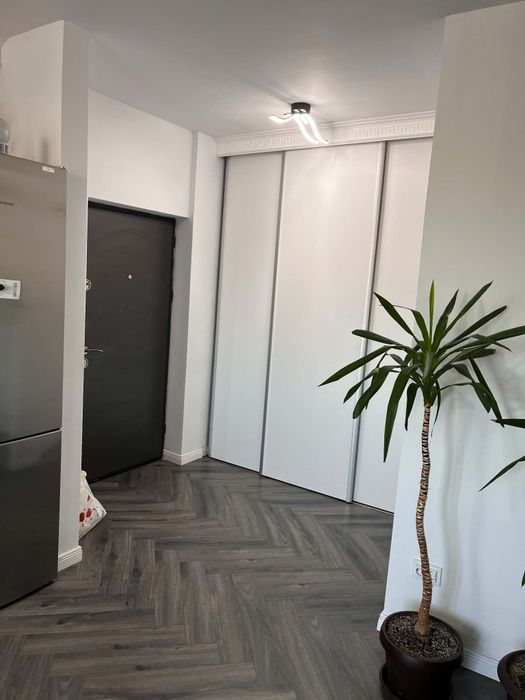 Vând apartament cu 3 camere