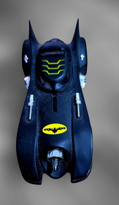 Метални реалистични модели на Ferrari LaFerrari и Batmobile на Батман