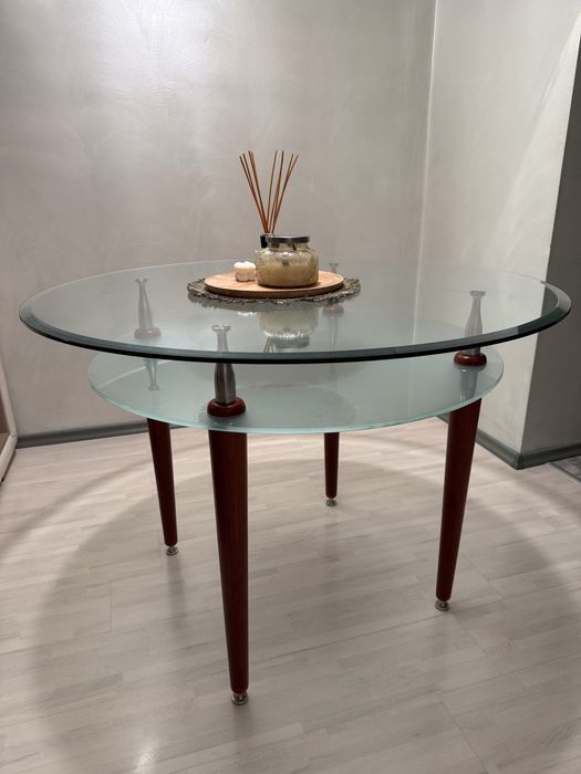 Трапезна маса + 4 стола ПОДАРЪК