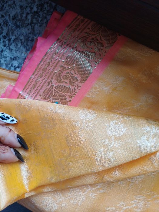 Saree indian galben auriu
