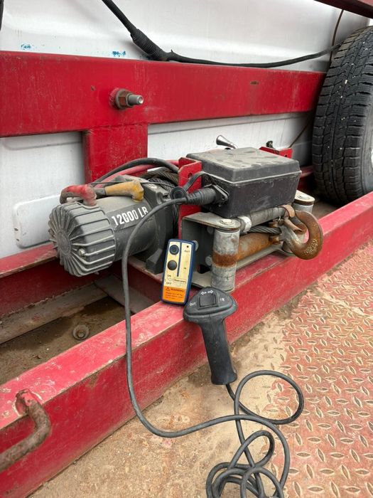 Эвакуатор на продажу – готов к работе.е