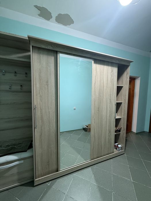 Б/у шкаф продам