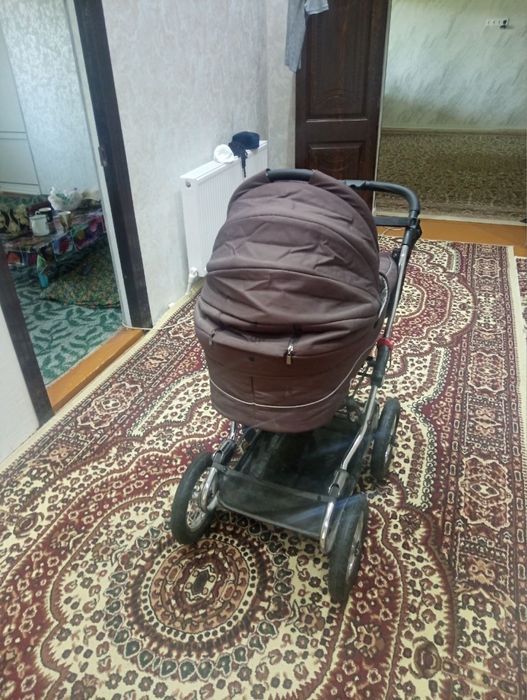 Каляска сотилади