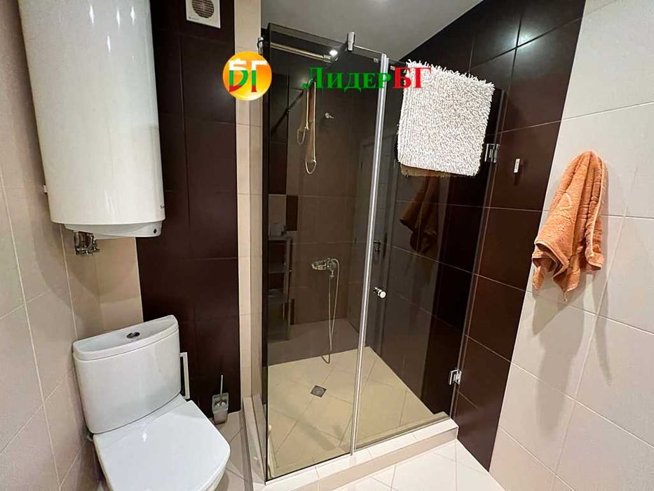 Тристаен апартамент с фронтална гледка към морето в комплекс Сирена