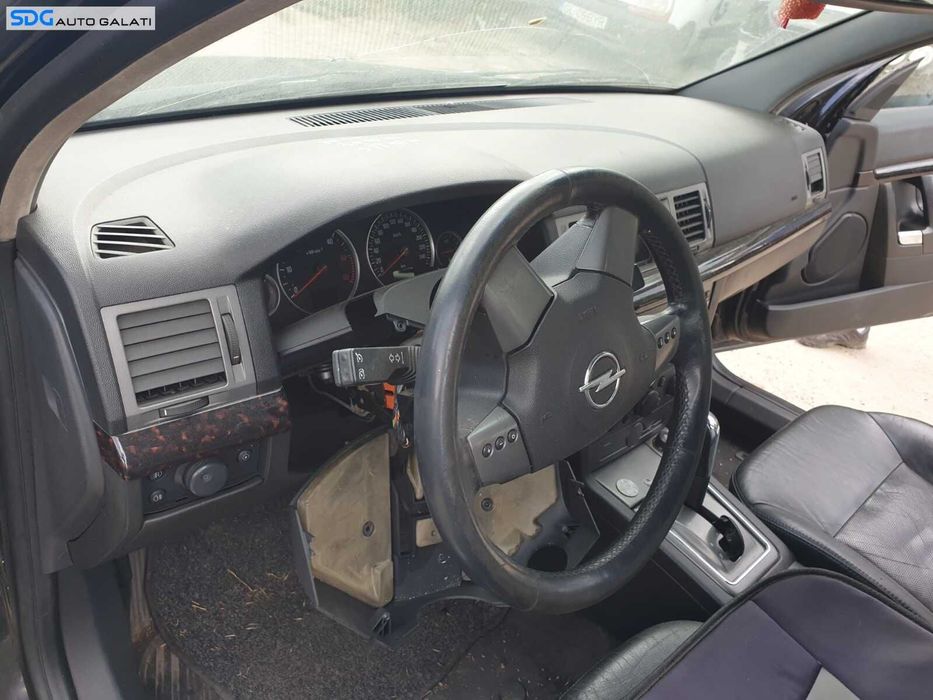 Plansa Bord Goala Dezechipata Opel Vectra C 2002 - 2008 [C6922]
