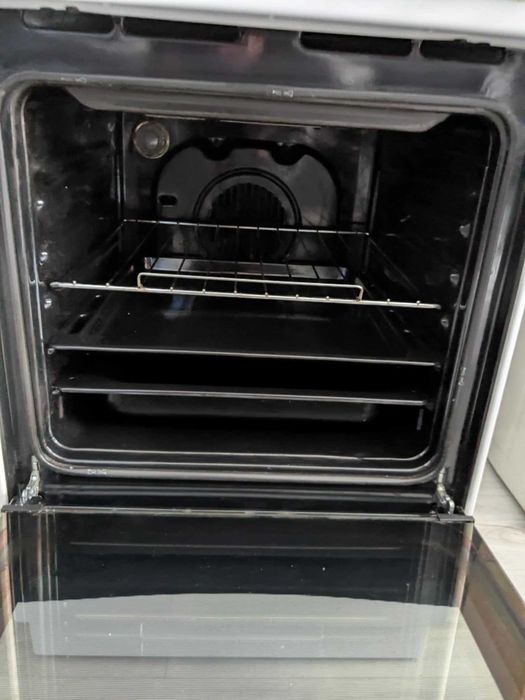 Готварска печка Indesit