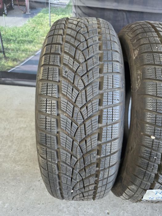 225/65/17 GOODYEAR 4бр