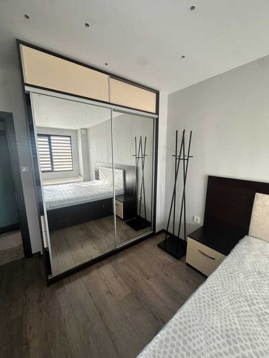 Дава се под наем Двустаен апартамент в Бургас, Славейков - 70 кв.м за 561 € - Снимка #10