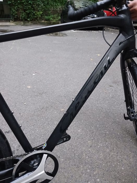 Bicicletă crescent gravel / cross, frâne disc, echipare Shimano Metrea