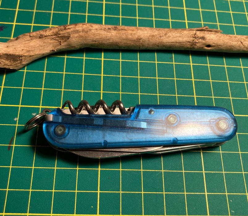 Victorinox швейцарско джобно ножче