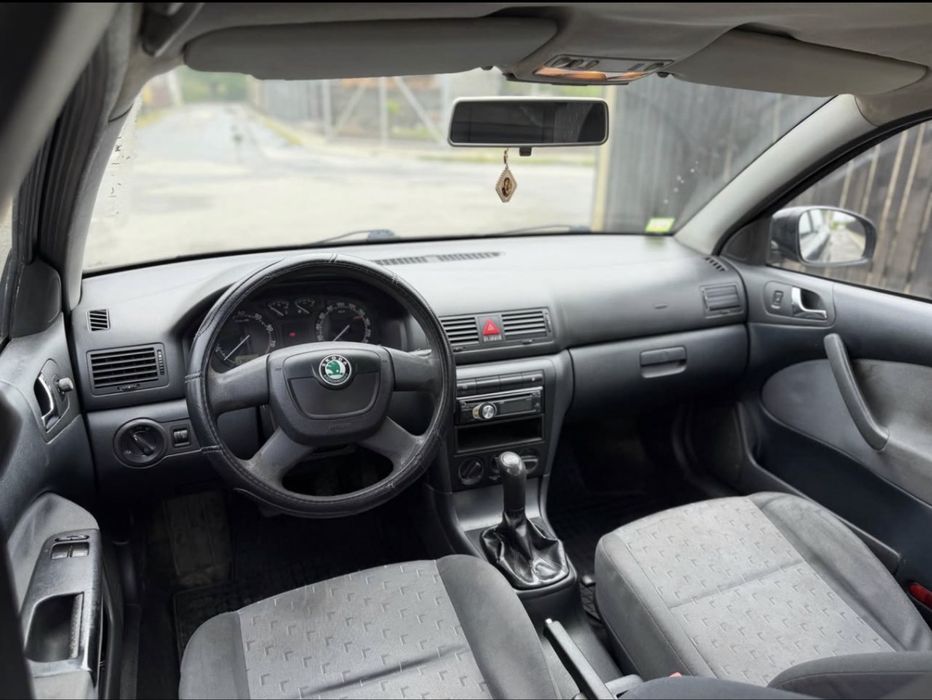 SKODA Octavia 2010 — imagine 4
