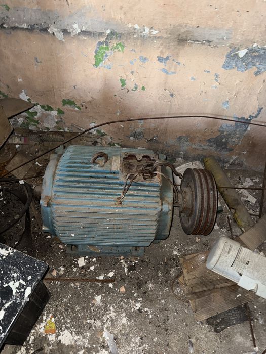 Продам электродвигатель