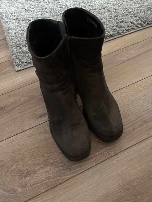 Ботинки замшевые