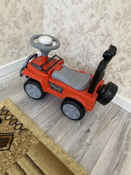 Толокар машинка продам