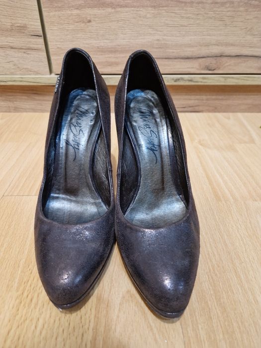 Дамски обувки на ток