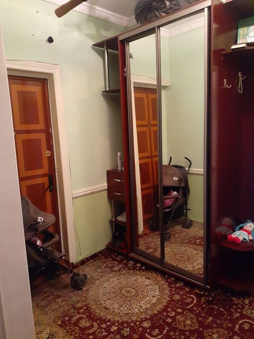 Аренда  2.хонали 2.этаж метро тинчлик оилага берилади