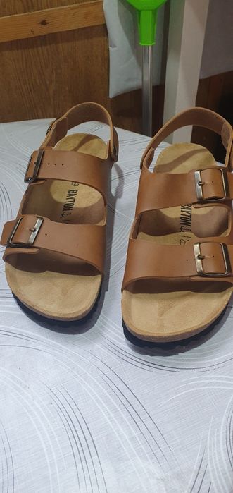 Sandale Bayton noi