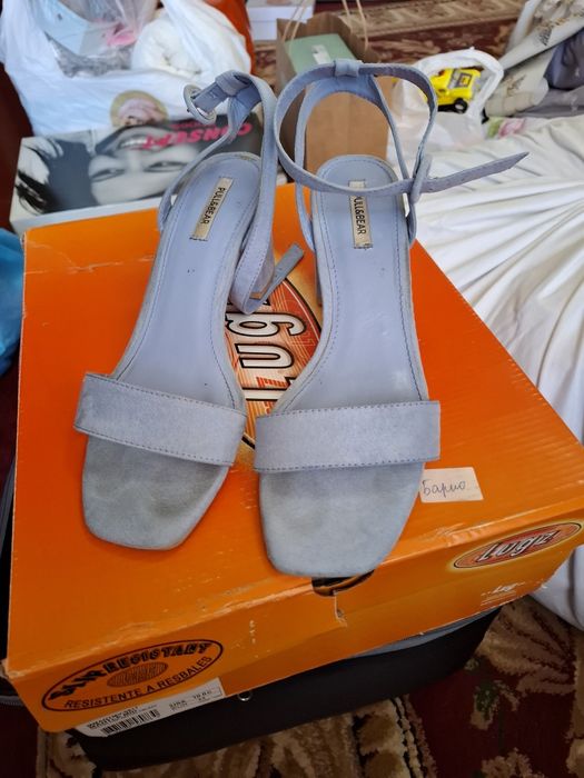 Продам обувь по 50000 сум