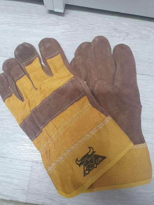 Перчатки производственные