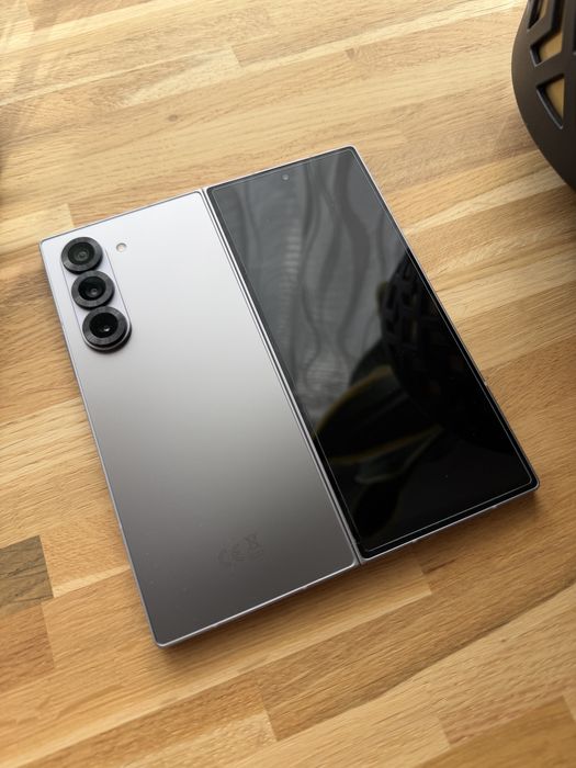 Samsung Z Fold 6, 256GB, Неразличим от НОВ, в Гаранция