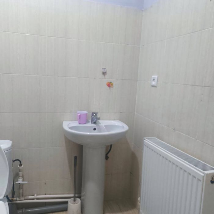 YOSH OYLAGA BERLADI Sergli metro oldidan 1 xonali kvartira ijaraga be