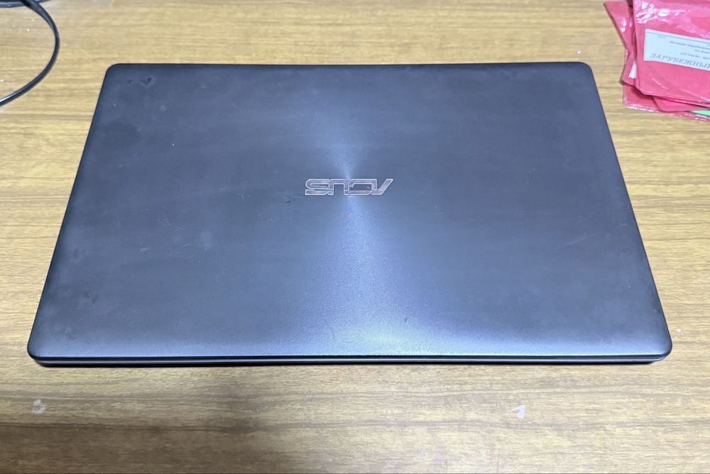 Продается ноутбук Asus