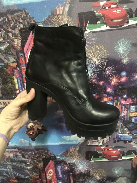 Кожаная обувь на платформе